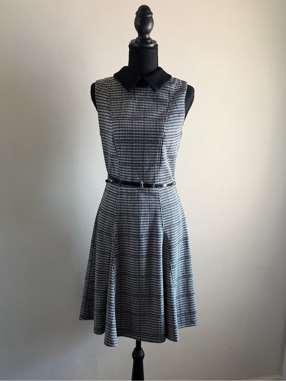 Sleeveless Fit-and-Flare Dress with Black Collar